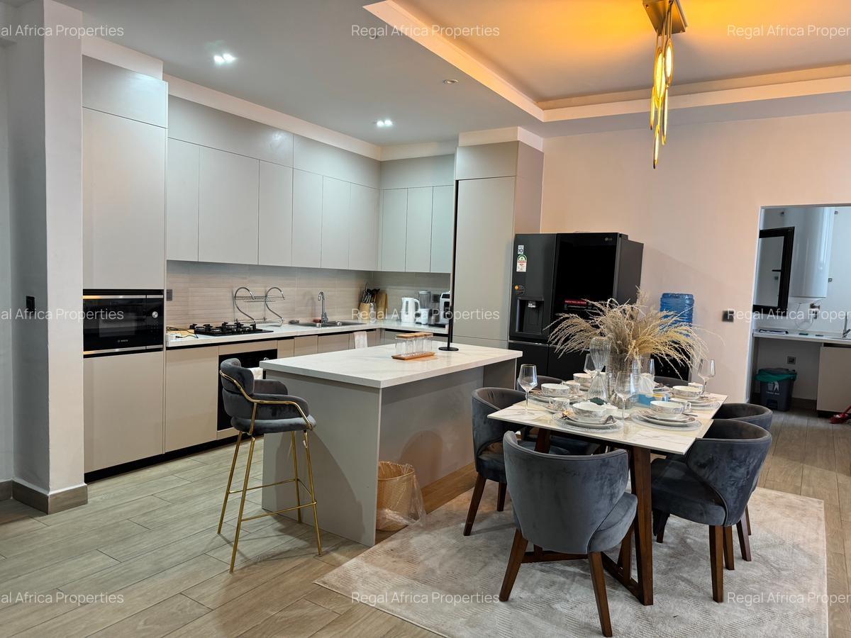 Serviced 3 Bed Apartment with En Suite in Riverside - 2