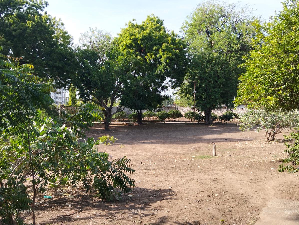 5 Bed Townhouse with En Suite at Park Lane - 4