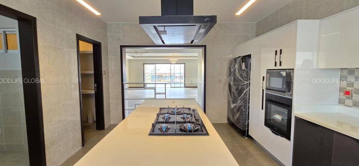 2 Bed Apartment with En Suite at Riverside - 5