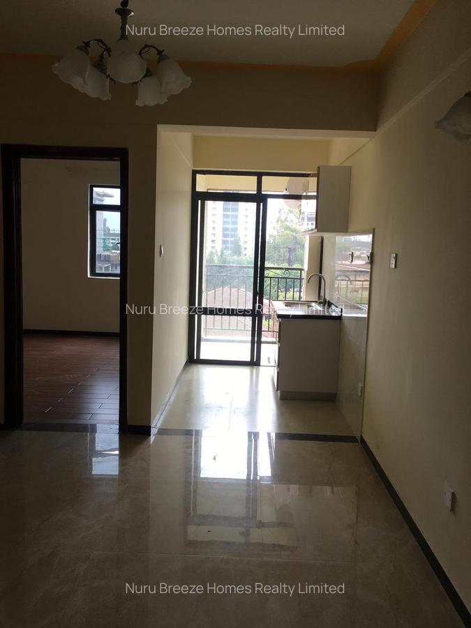 2 Bed Apartment with En Suite in Kilimani - 11