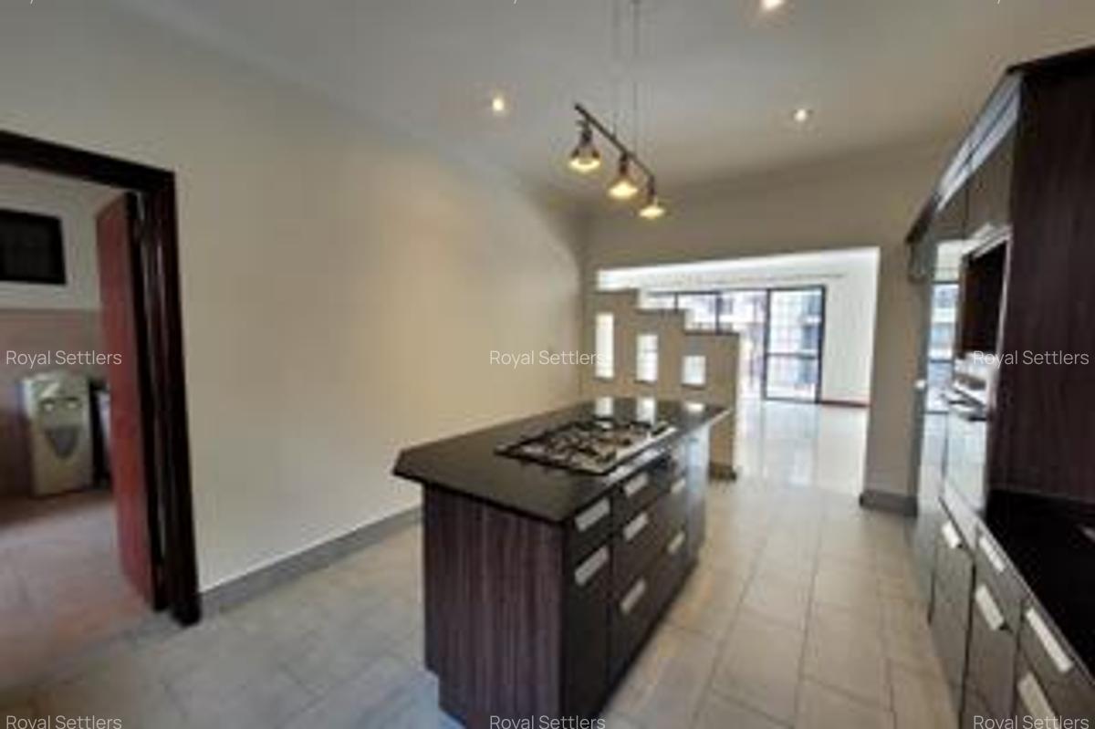 3 Bed Apartment with En Suite at Church Rd - 9