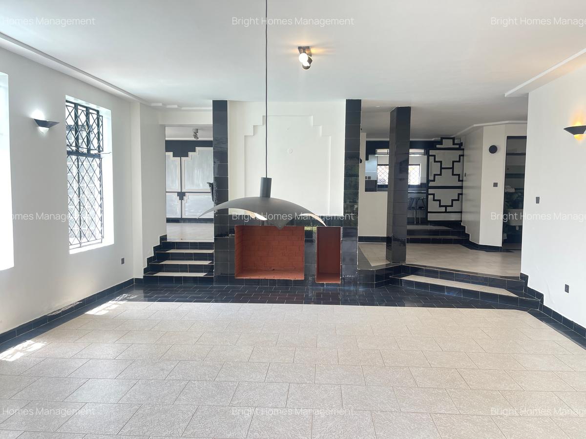4 Bed Villa with En Suite in Runda - 5
