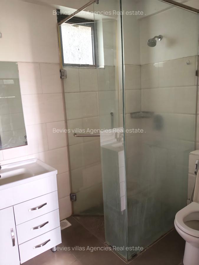 2 Bed Apartment with En Suite at Parklands - 5