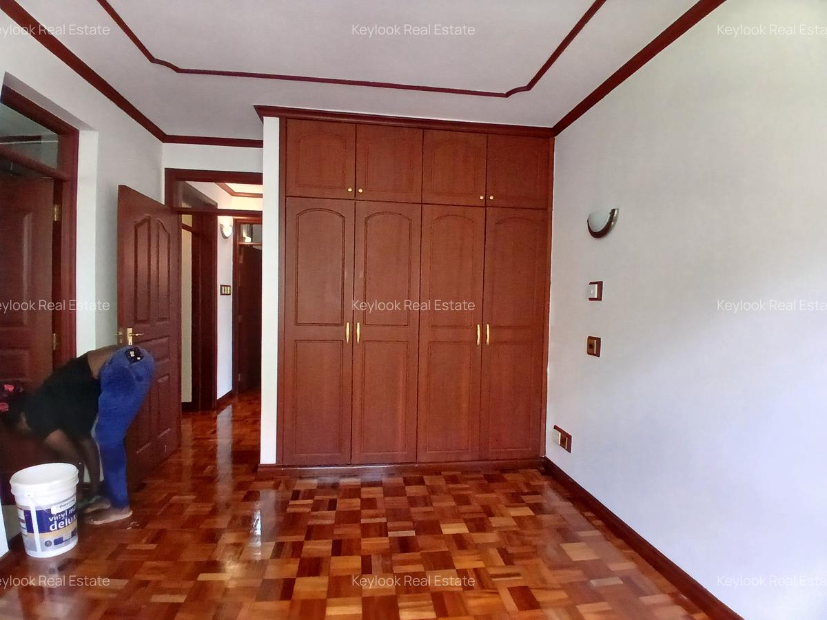 4 Bed Townhouse with En Suite at Lavington Green - 10