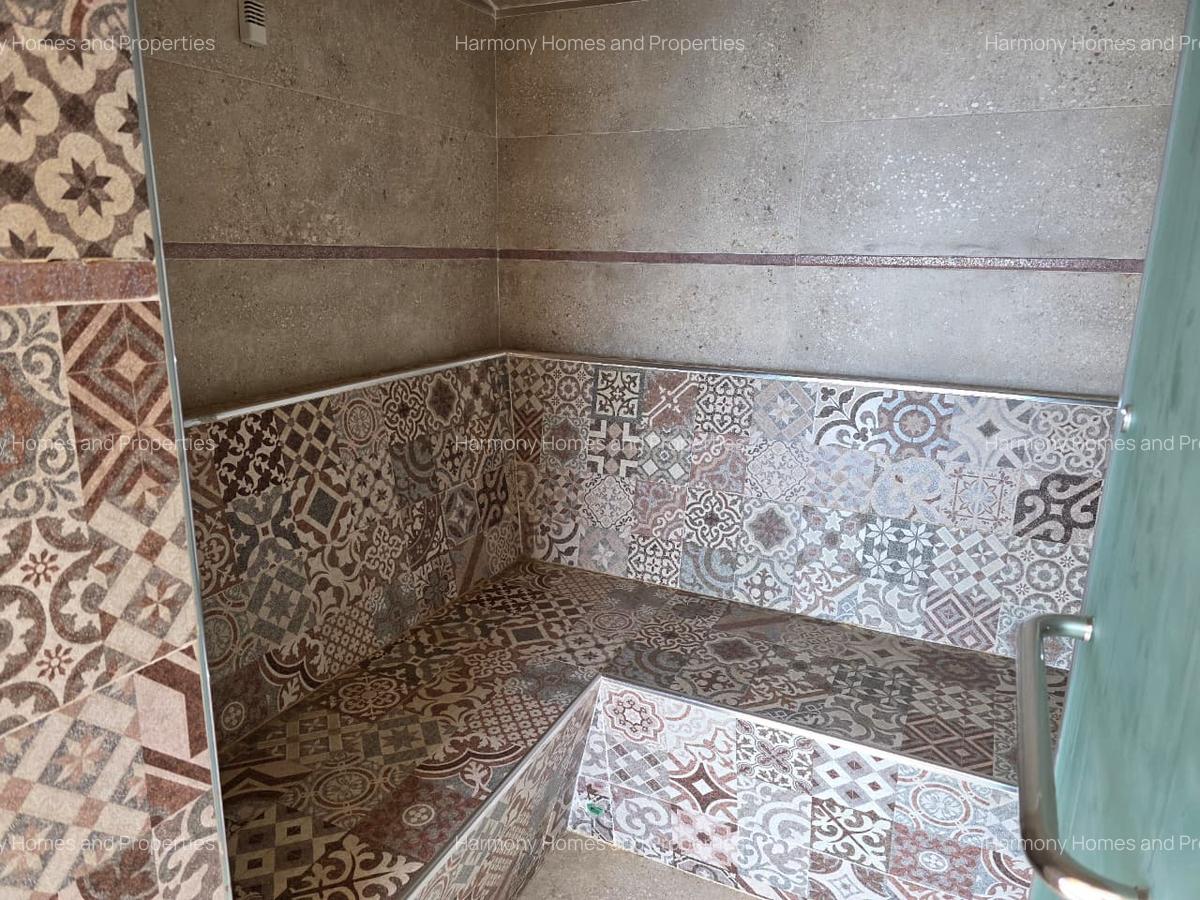 3 Bed Apartment with En Suite in Parklands - 9