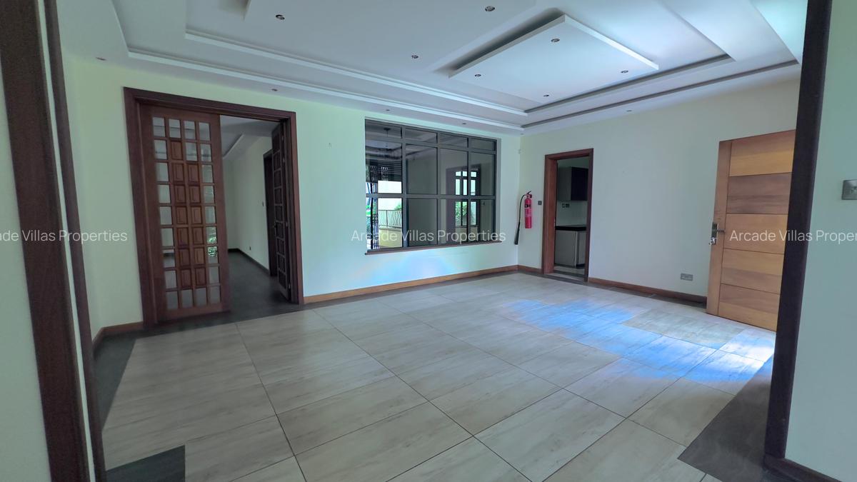 7 Bed Townhouse with En Suite at Kitisuru - 10