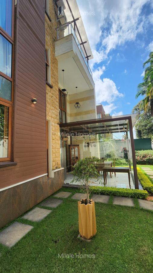 5 Bed Villa with En Suite in Lavington - 17