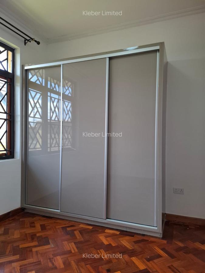 5 Bed House with En Suite at Kikuyu - 8