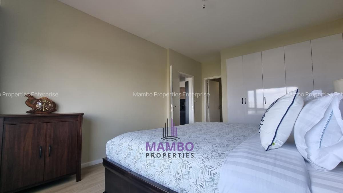 Serviced 2 Bed Apartment with En Suite at Riverside Dr - 16