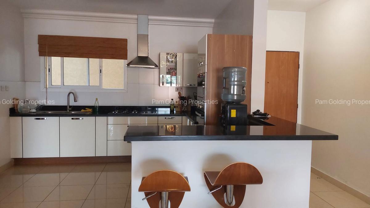3 Bed Apartment with En Suite in Kileleshwa - 4