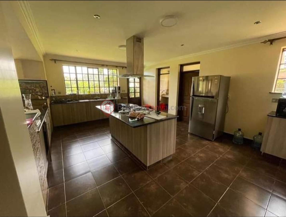 4 Bed Townhouse with En Suite in Rosslyn - 20
