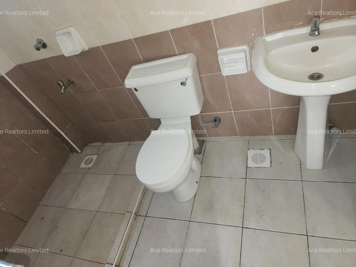 3 Bed Apartment with En Suite at Pride Park - 10