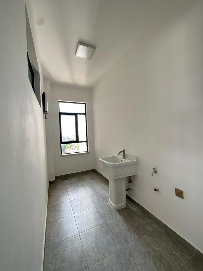 4 Bed Apartment with En Suite in Lavington - 19
