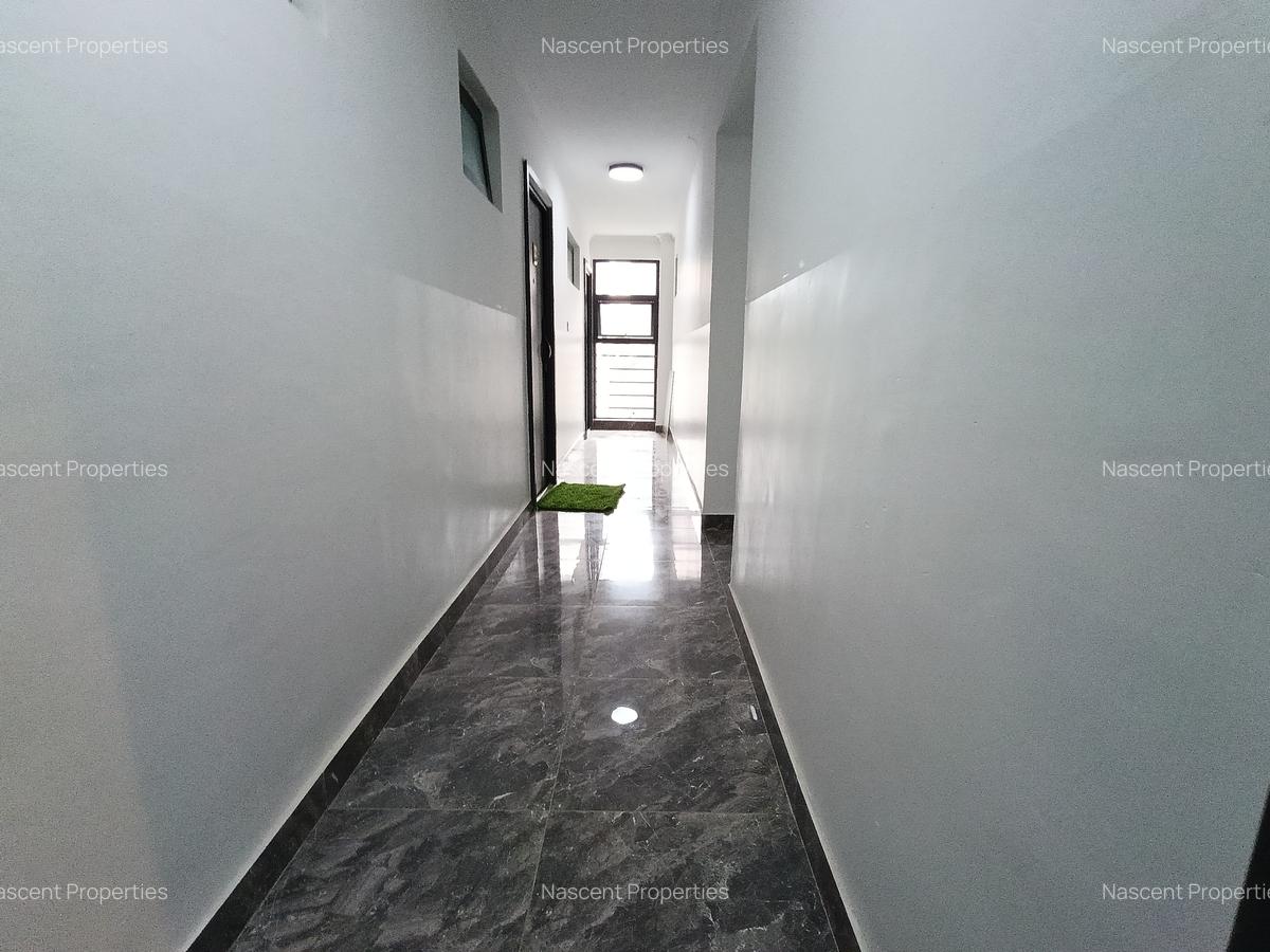 4 Bed House with En Suite at Hillview - 8