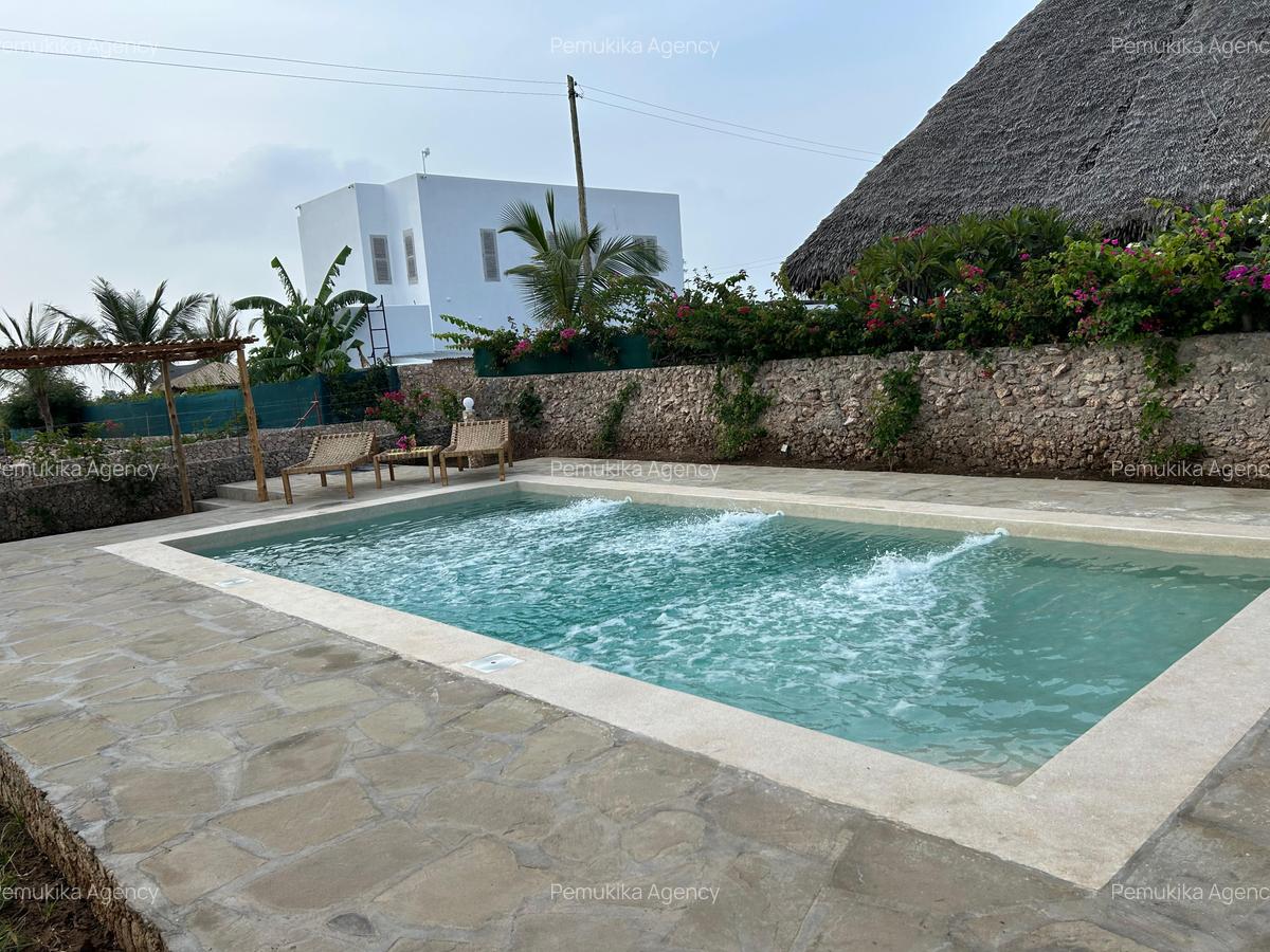 3 Bed House with En Suite at Dongokundu - 8