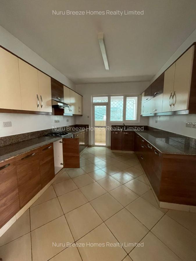 2 Bed Apartment with En Suite in Brookside - 3