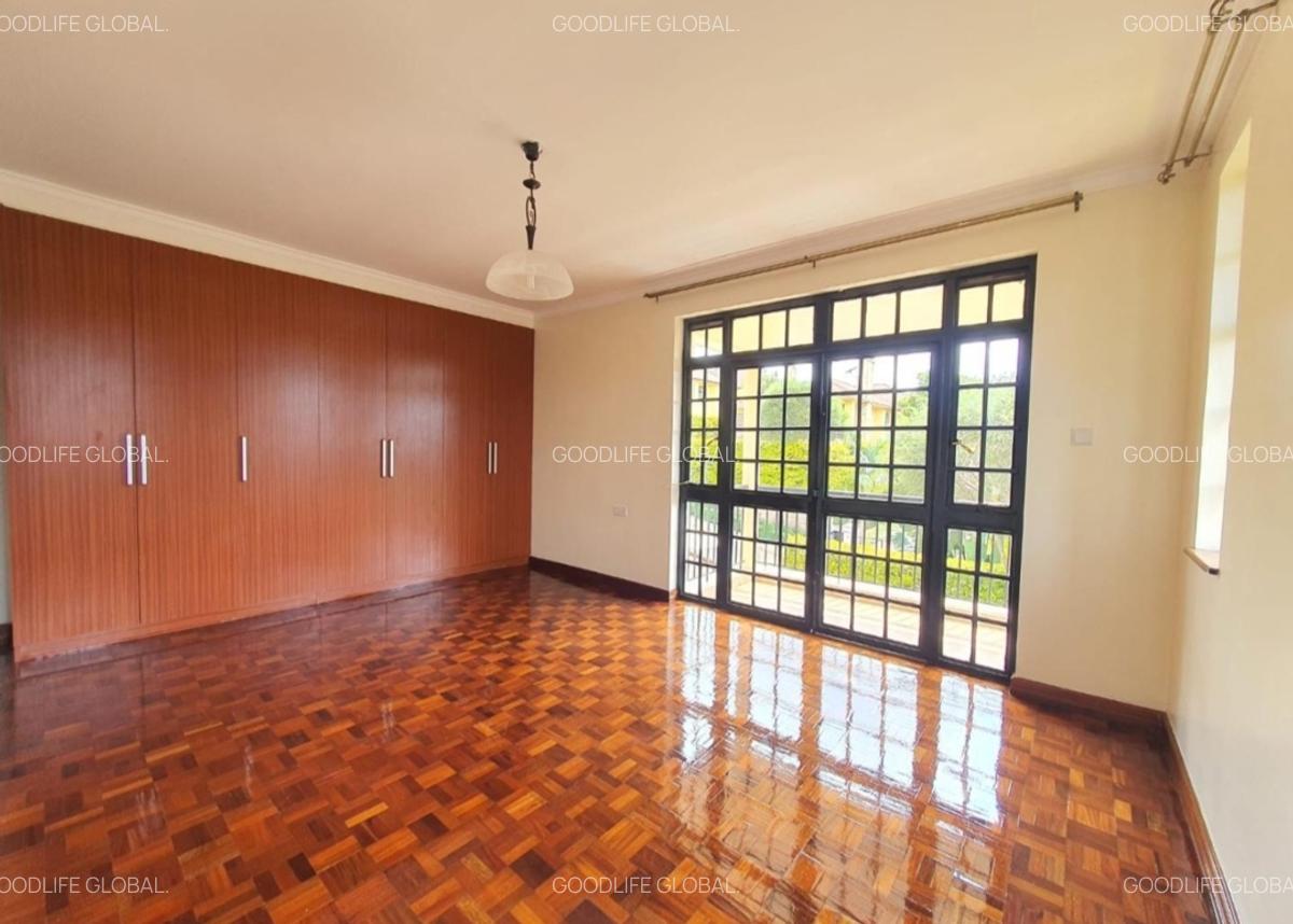 4 Bed House with En Suite at Loresho - 11