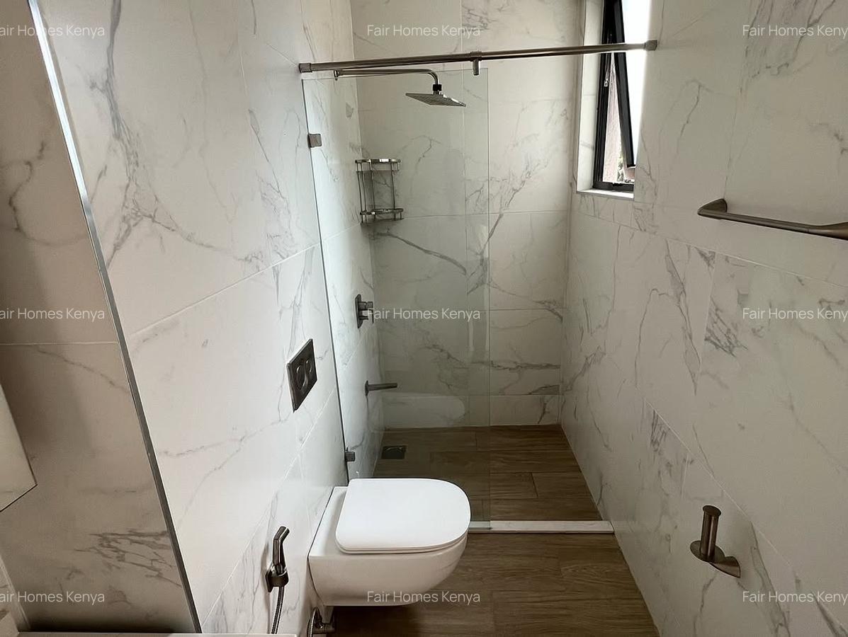 3 Bed Apartment with En Suite at Riverside Drive - 7