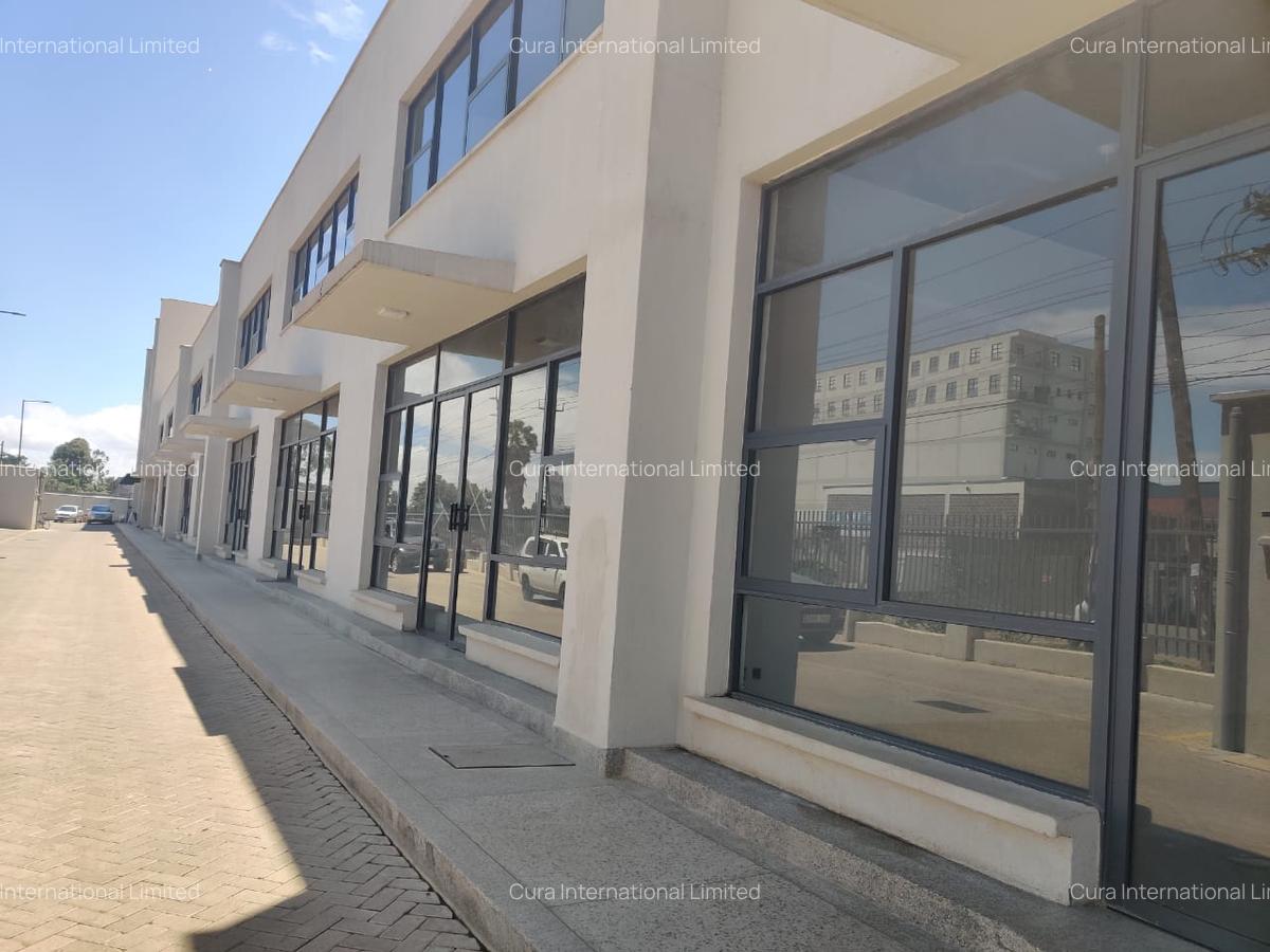 2,379 ft² Shop with Parking in Ruaraka - 1