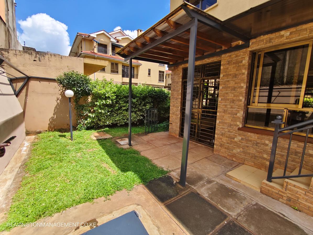 5 Bed Townhouse with En Suite at Lavington - 2