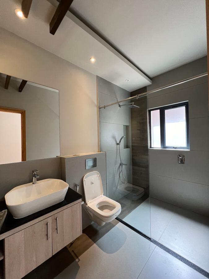 3 Bed Apartment with En Suite at Mandera Road - 4