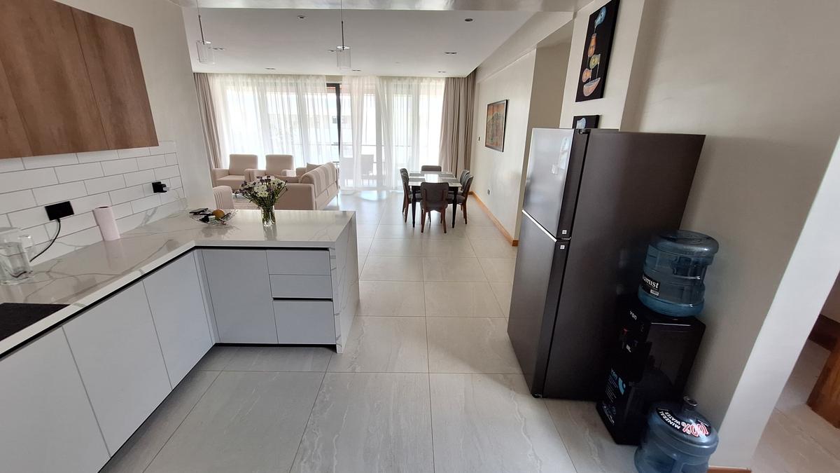 Furnished 3 Bed Apartment with En Suite in Spring Valley - 11