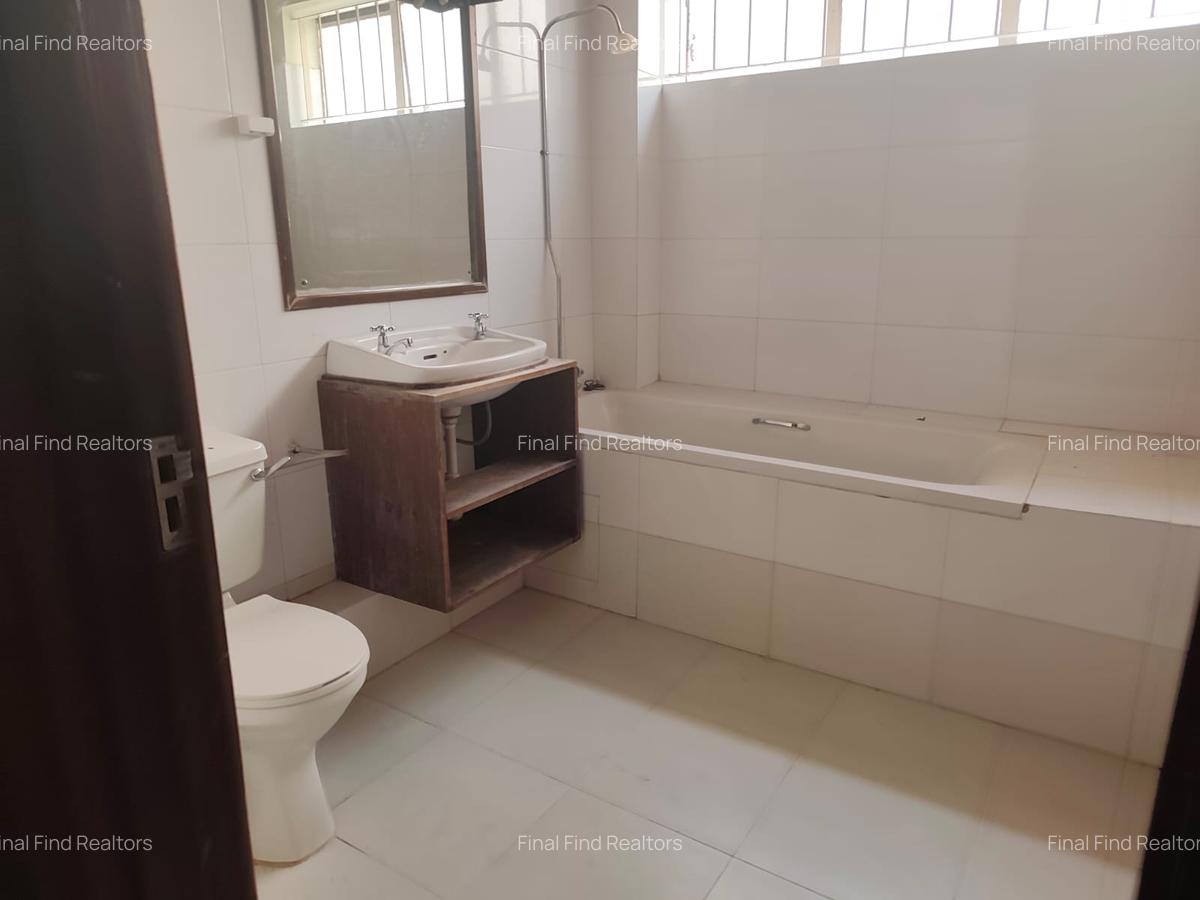 4 Bed Townhouse with Garden in Westlands Area - 17