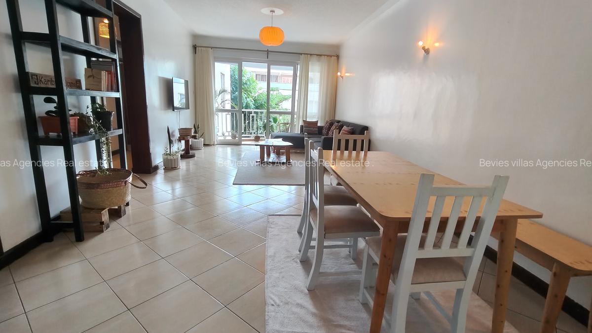 2 Bed Apartment with En Suite at Brookside - 4