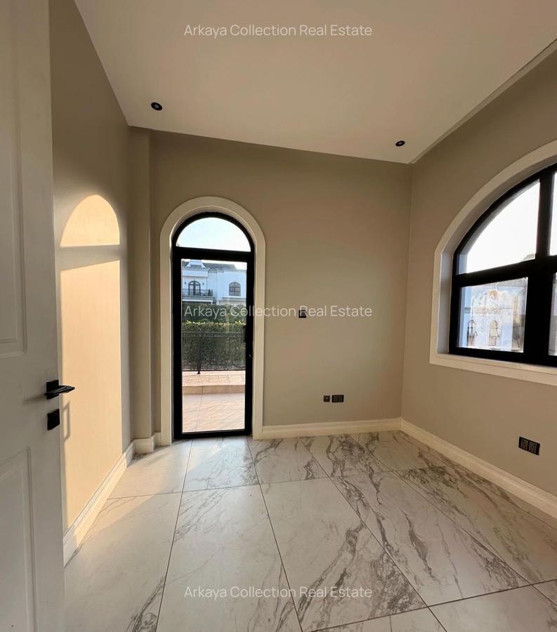 5 Bed Townhouse with En Suite in Loresho - 6