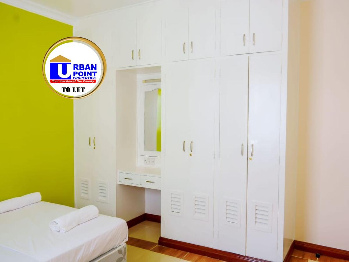 Serviced 2 Bed Apartment with En Suite in Nyali Area - 3