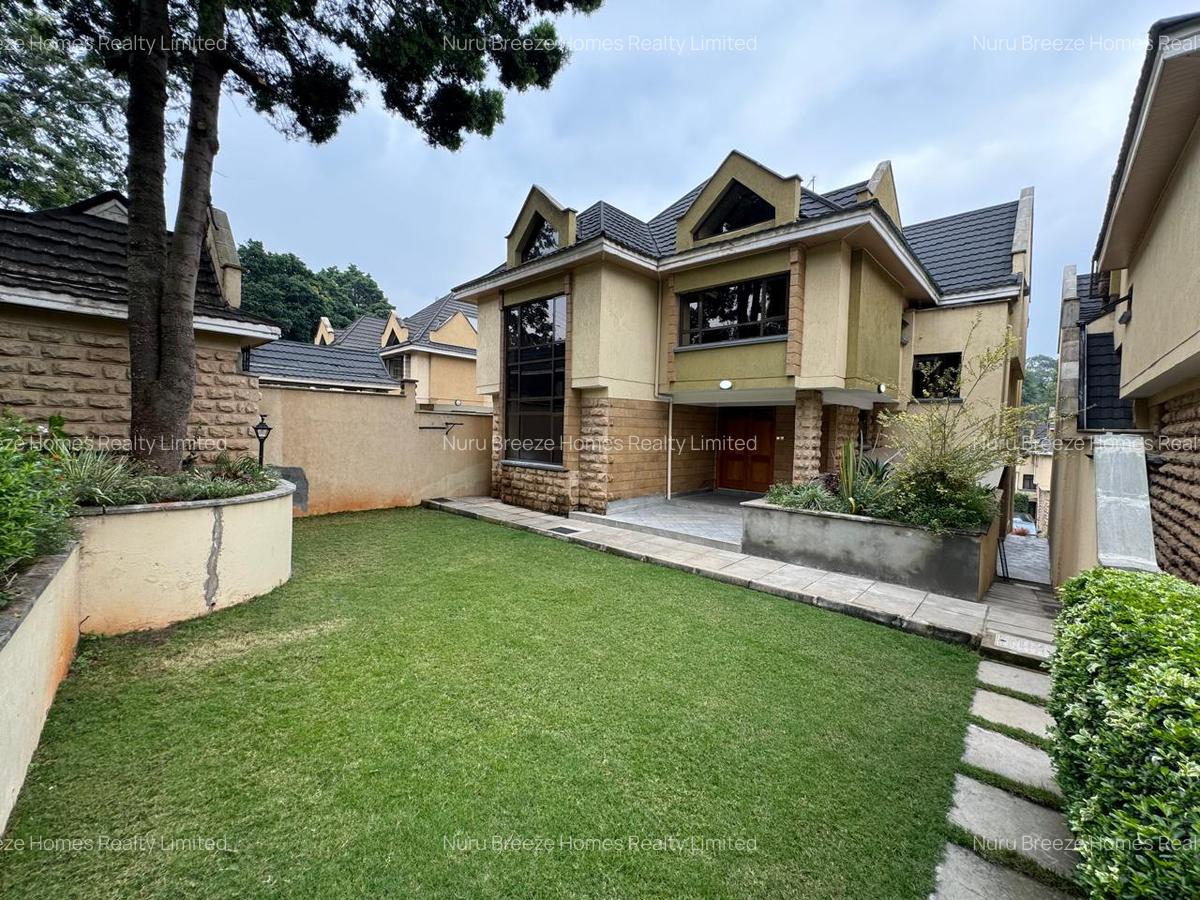 5 Bed Townhouse with En Suite in Lavington - 11