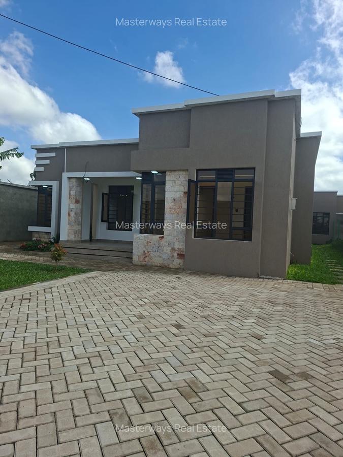3 Bed House with En Suite in Nakuru - 1