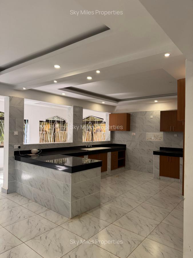 4 Bed Villa with En Suite at Vipingo - 8