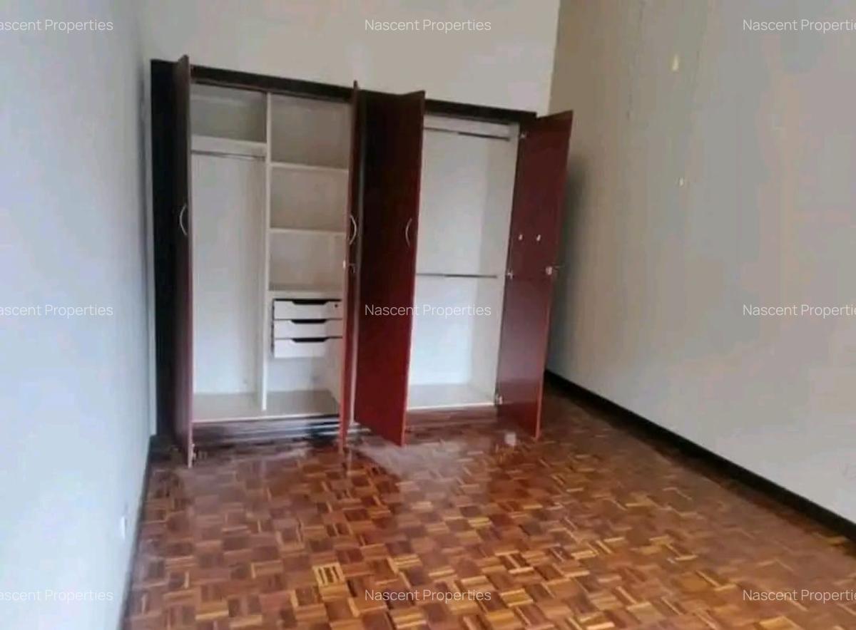 4 Bed House with En Suite at Loresho - 14