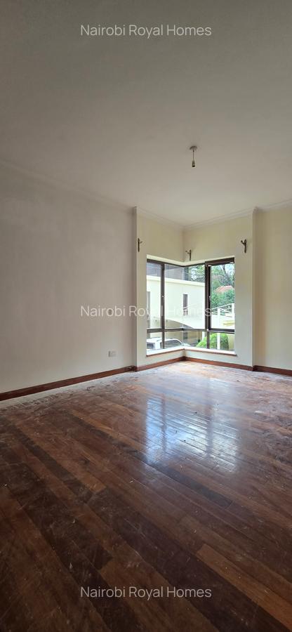 5 Bed Townhouse with En Suite at Lavington Green - 13