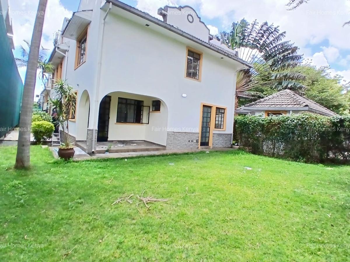 4 Bed Townhouse with En Suite at Lavington Green - 3