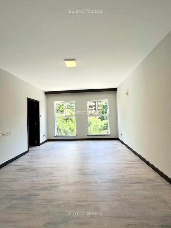 Serviced 3 Bed Apartment with En Suite at Riverside Drive - 2
