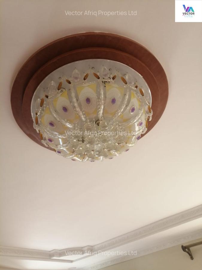 5 Bed Townhouse with En Suite in Syokimau - 19