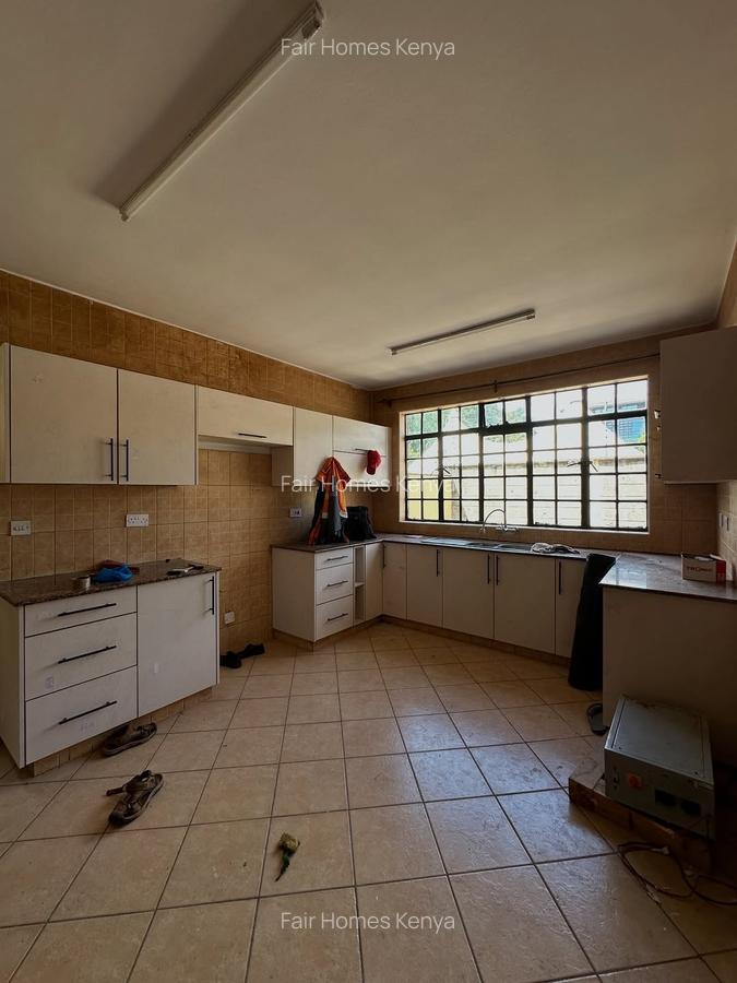 4 Bed Townhouse with En Suite at James Gichuru - 5