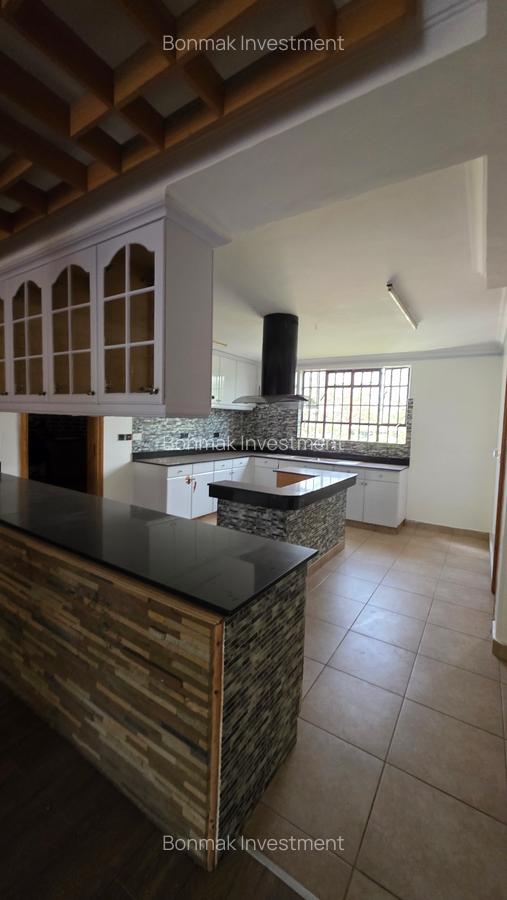 3 Bed Apartment with En Suite at Valley Arcade - 6