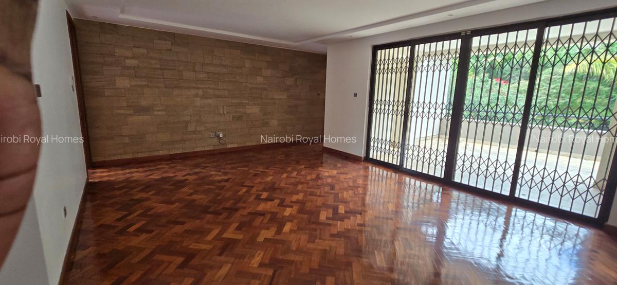 5 Bed Townhouse with En Suite at Mzima Springs - 17