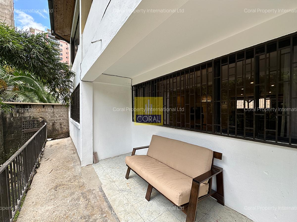 2 Bed Apartment in Parklands - 10