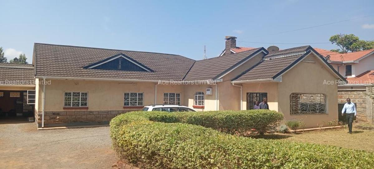 5 Bed House with En Suite at Mountain View Lane - 1