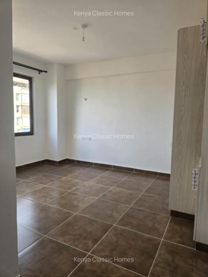 2 Bed Apartment with En Suite at Arklands - 10