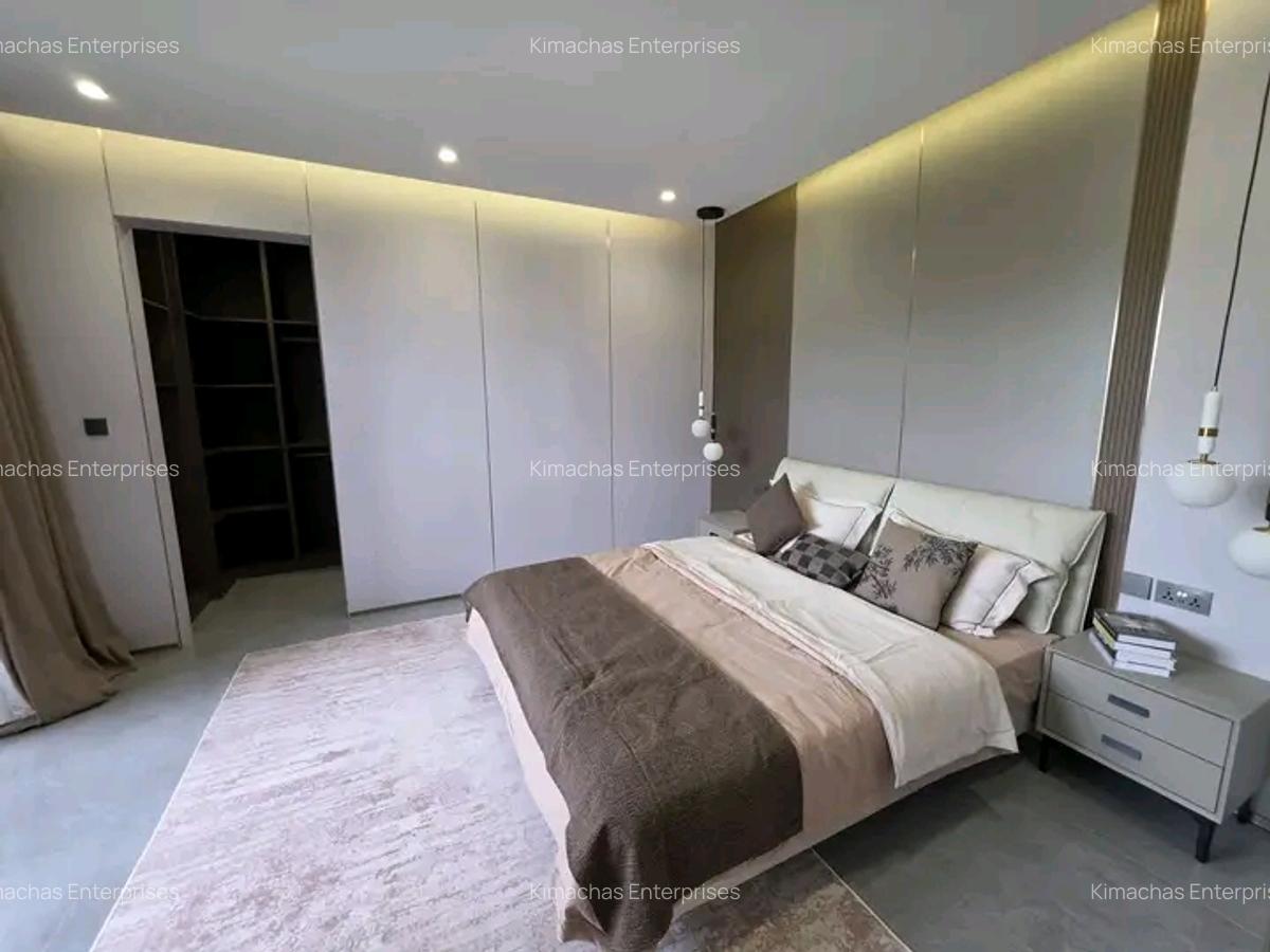 3 Bed Apartment with En Suite at Links Road - 16