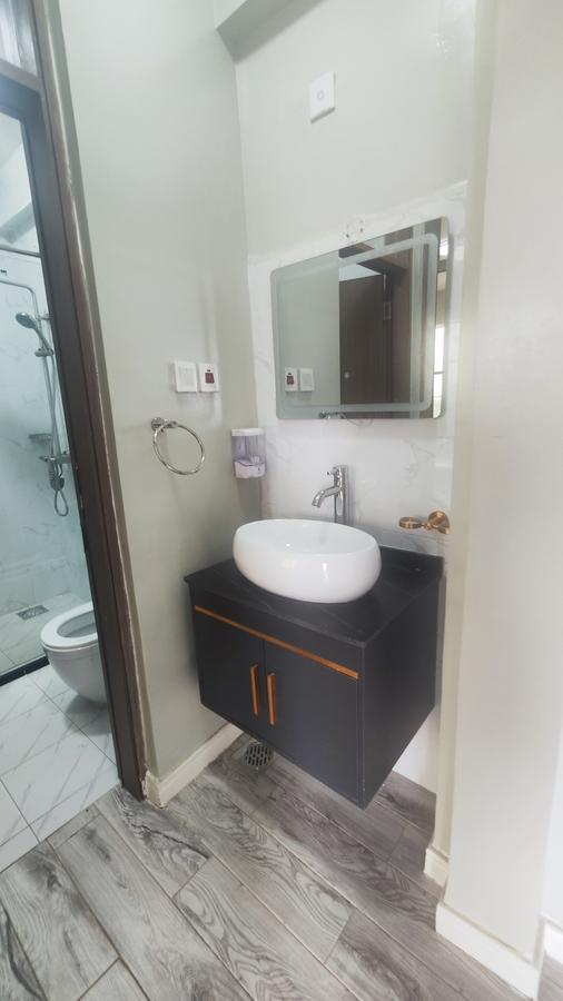 Serviced 2 Bed Apartment with En Suite at Marurui Road - 16