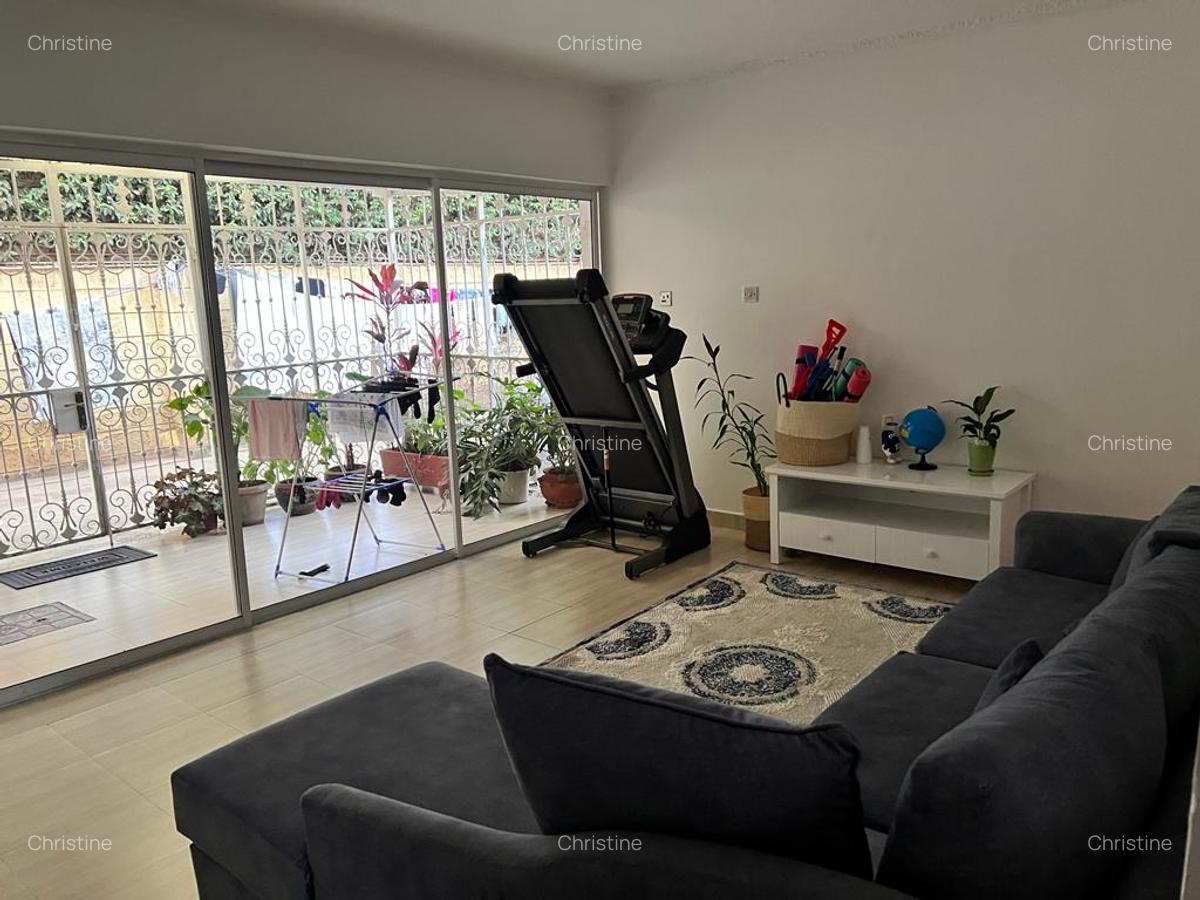 4 Bed House with En Suite at Ring Road - 6