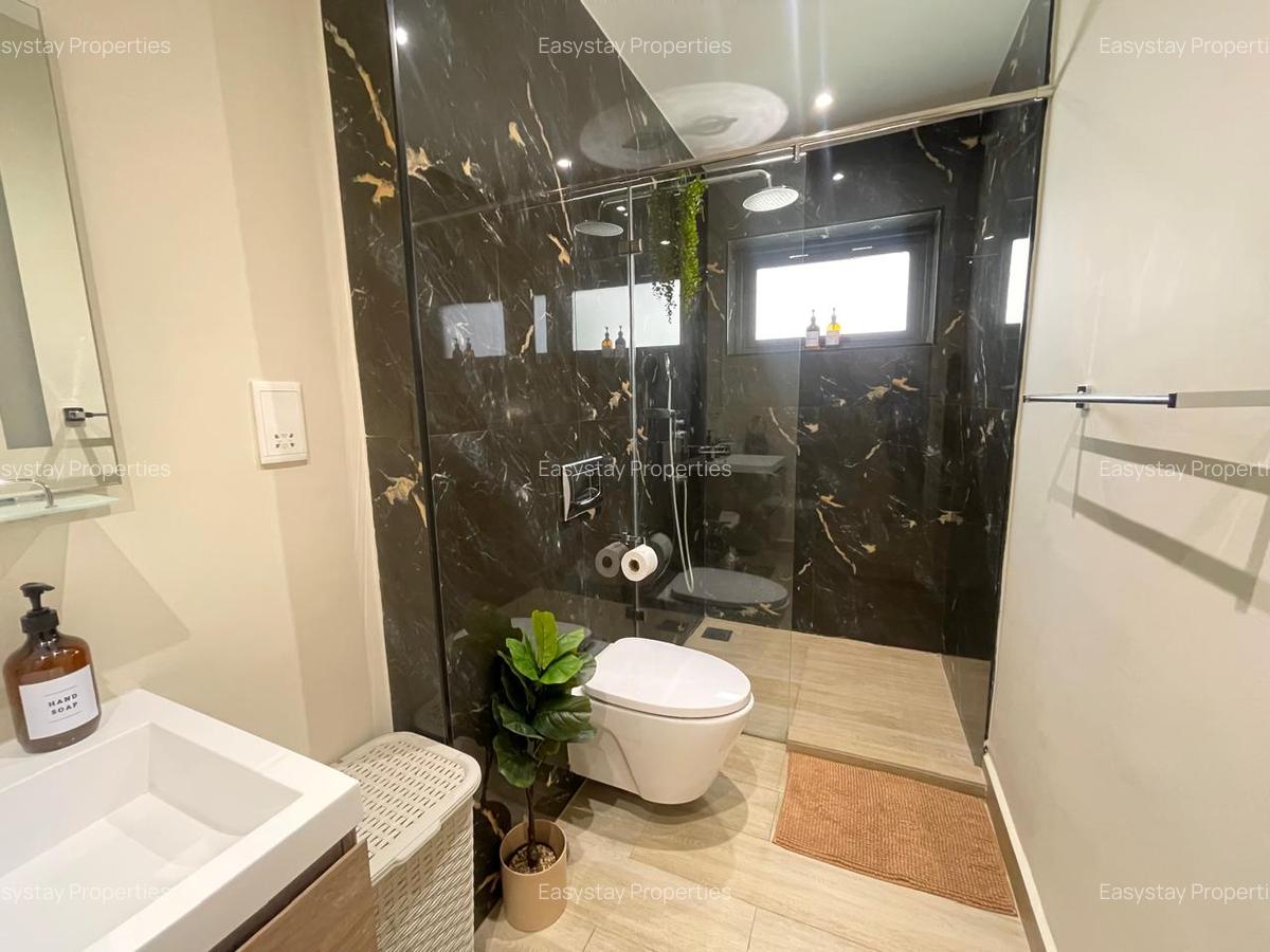 Serviced 2 Bed Apartment with En Suite in Riverside - 11