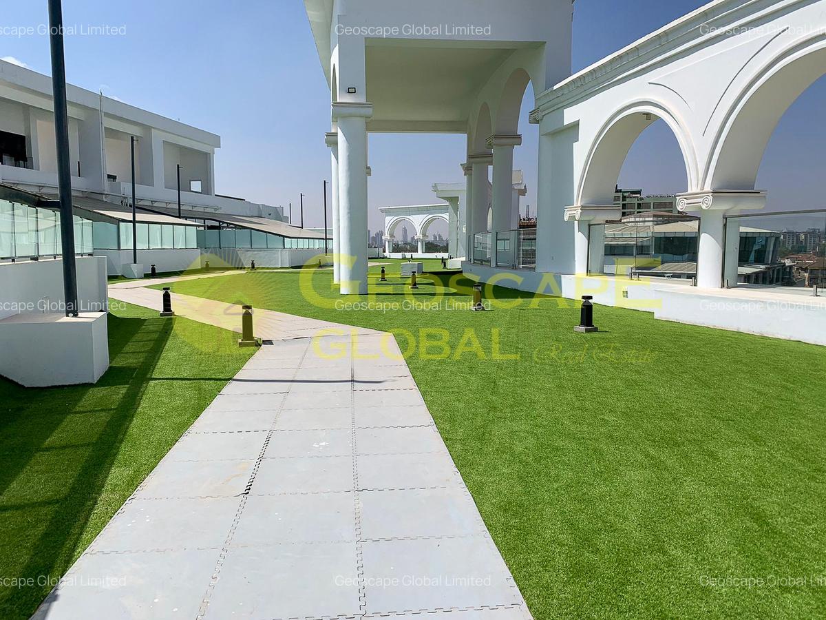 2 Bed Apartment with En Suite in Westlands Area - 15