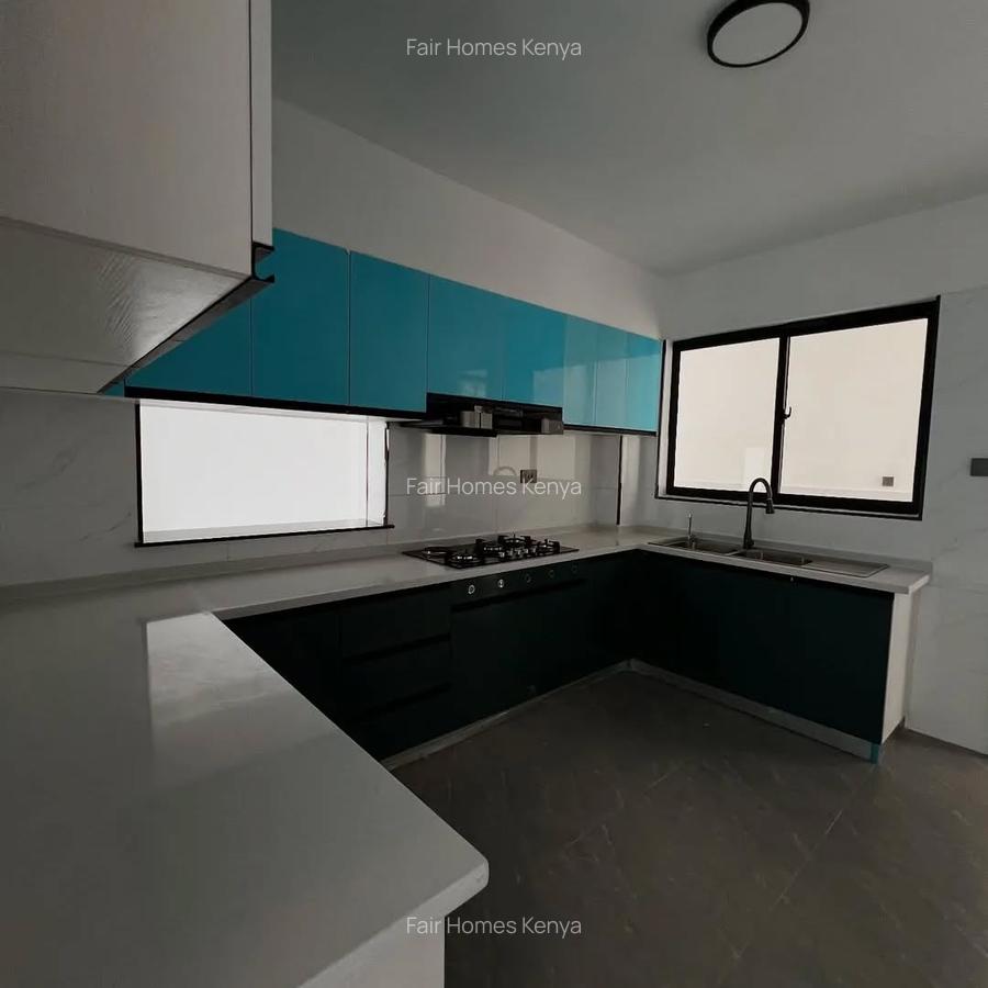 4 Bed Apartment with En Suite at Valley Arcade - 3